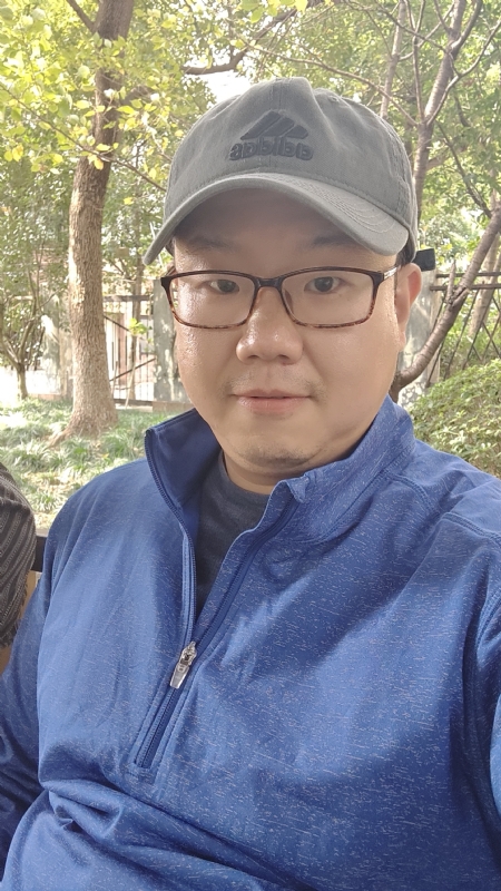 卡卡虎的第一张照片--上海闪婚服务中心