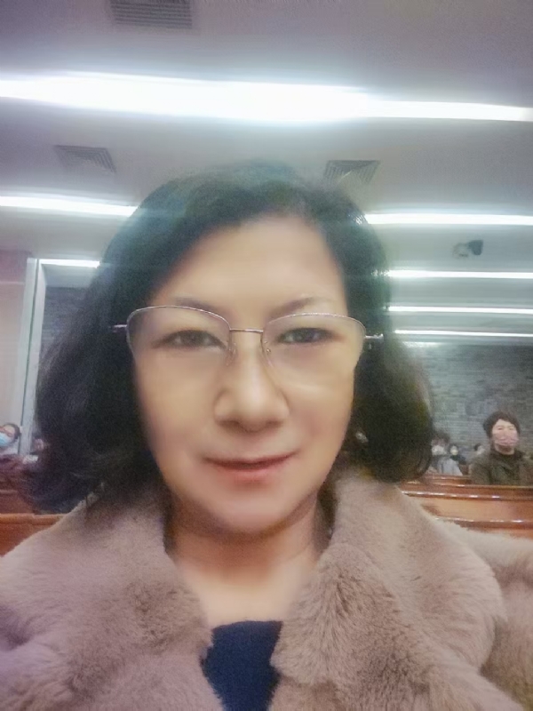 文静的第一张照片--上海闪婚服务中心