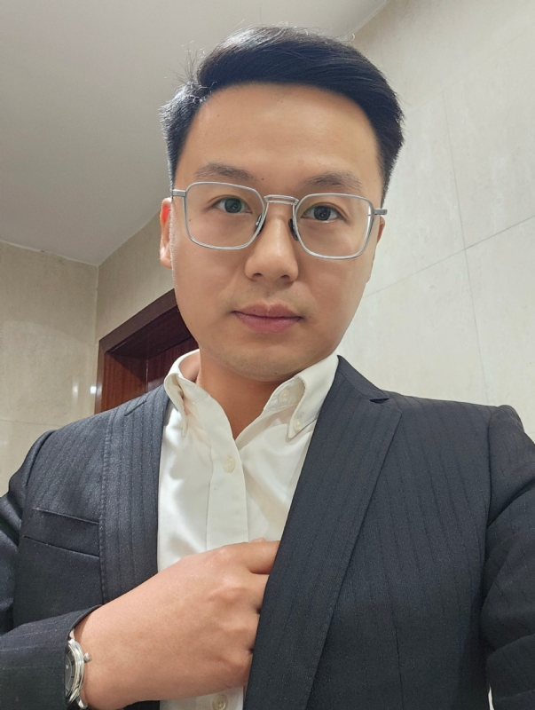 遥望的第一张照片--上海闪婚服务中心