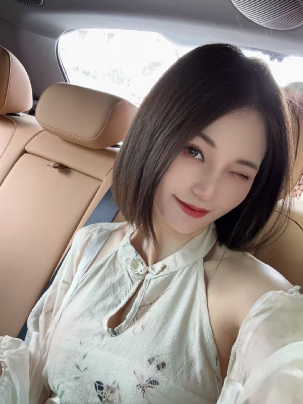 小小的第一张照片--上海闪婚服务中心