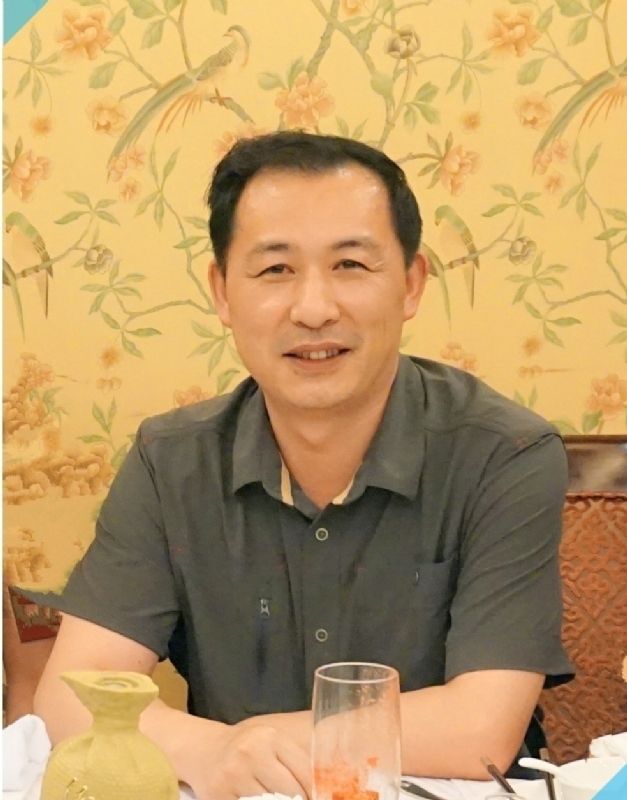 蒋老师的第一张照片--上海闪婚服务中心