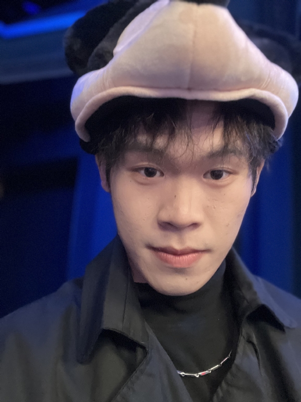 自律的杰的第一张照片--上海闪婚服务中心